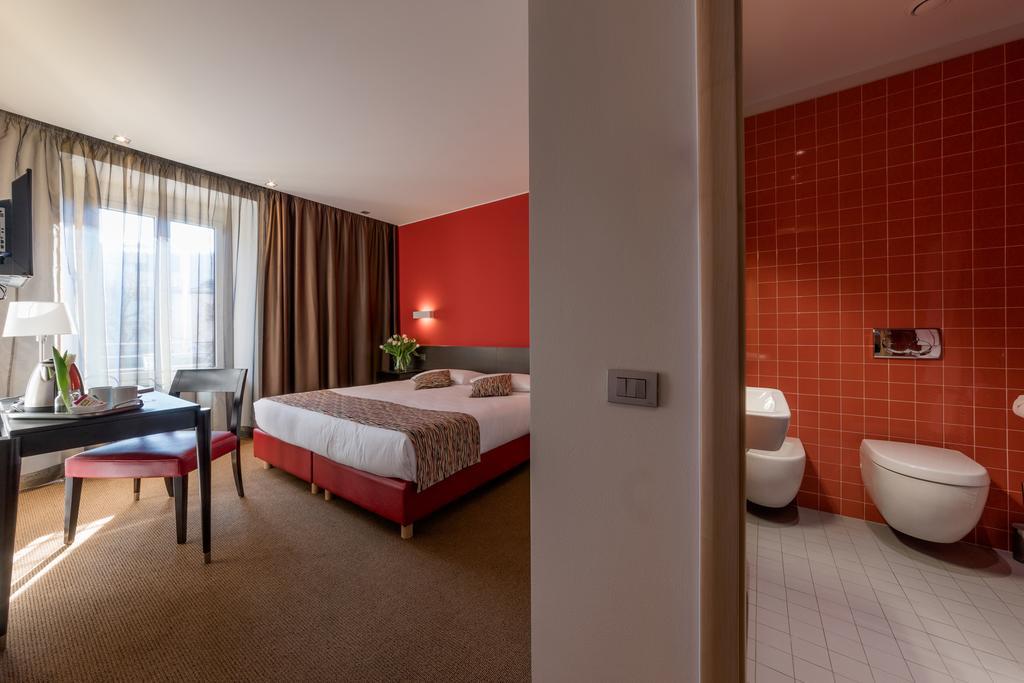 Hotel Valeria Вилла-Опичина Экстерьер фото
